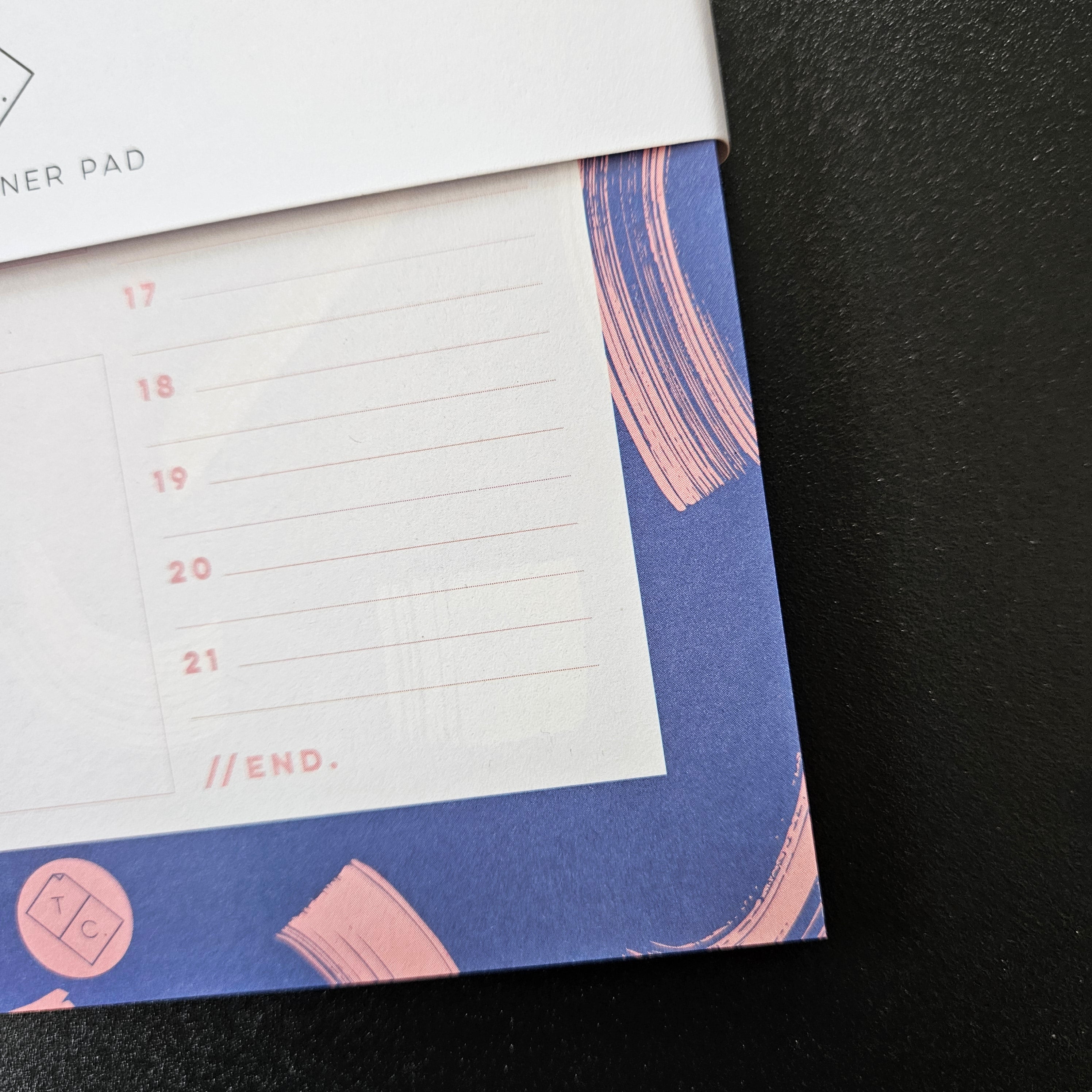 Blue Shadow Brush Tagesplaner Block von The Completist